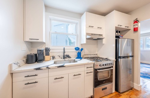 North Ironbound Apartamento | Curated Comfort 1 BR Apt. 8 Min to Penn Station!