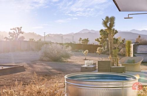 Pioneertown Casa | Curious Crib - CENTRAL Location Cowboy Pool Spa