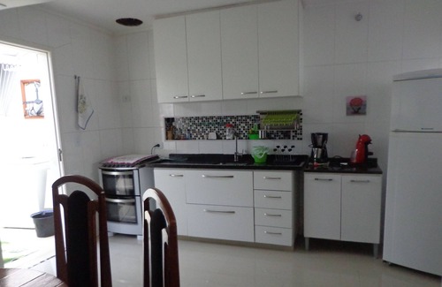 Sao Braz Casa | CURITIBA-CASA CON GARAGE, EN CONDOMINIO CERRADO.