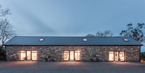 Riverstick Casa | Curragh House Lodges