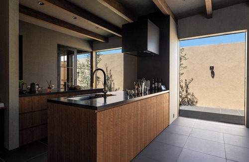 Karatsu Casa | Curtainless open space BLUE BLACK A luxurious / Karatsu Saga