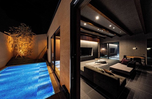 Karatsu Casa | Curtainless open space BLUE BLACK A luxurious / Karatsu Saga