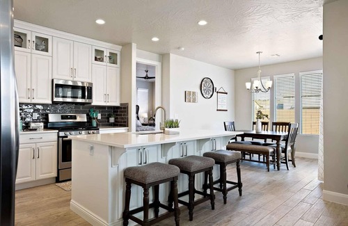 Sienna Hills Casa | Curtis Ladera RV PAD, Basketball Hoop, Community Pool