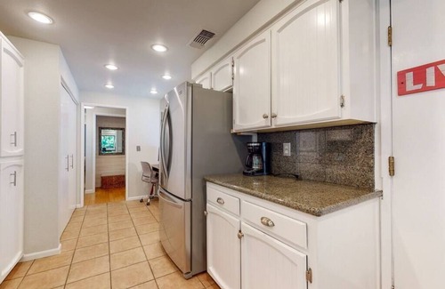 Brookings Casa | CUSHING COURT TRANQUILITY