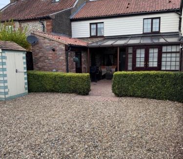 West Runton Casa | Custard Cottage West Runton Special 1 bedroom rate for couples