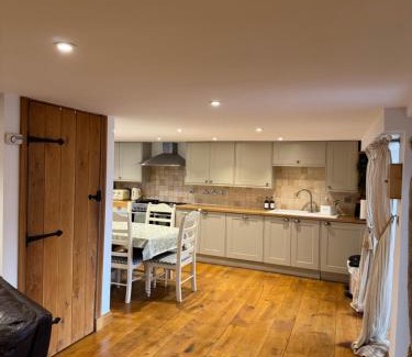 West Runton Casa | Custard Cottage West Runton Special 1 bedroom rate for couples