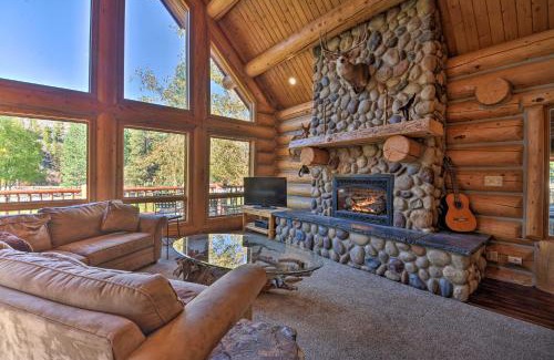 Conner Casa | Custom Bitterroot Valley Cabin with Hot Tub and Views!