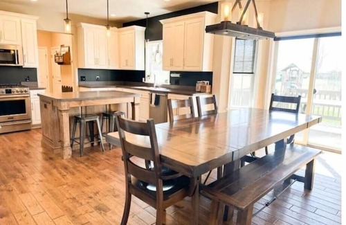 Palmyra Casa | Custom Built, Hershey Park Happy