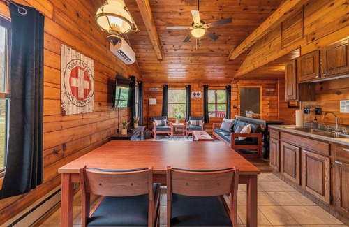 Mills Cabina | Custom Log Cabin #4 | Denton Hill State Park