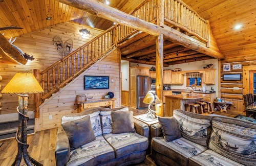 Mellen Cabina | Custom Waterfront completo Log Home Estado con licencia