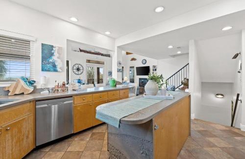 Plantation Casa | Cut Bait- Plantation- Pet Friendly-Private Pool
