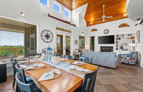 Plantation Casa | Cut Bait- Plantation- Pet Friendly-Private Pool