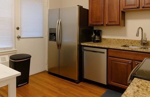 Bowmanville Apartamento | Cute 1BR in Heart of Lincoln Sq