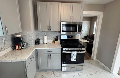 West Haven Apartamento | Cute 2 bdr apartment king&queens bed