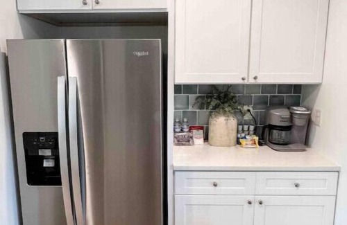 Homewood Condominio | Cute 2 BR Condo Downtown Homewood
