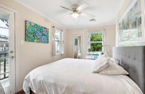 Treme Apartamento | Cute 2Bed 1 bath 1half bath, 7 blocks from French Q steps to Jazz venues, free gated parking incl