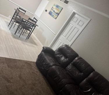 Greater Greenspoint Apartamento | Cute and Cozy 1 Bedroom Apartment