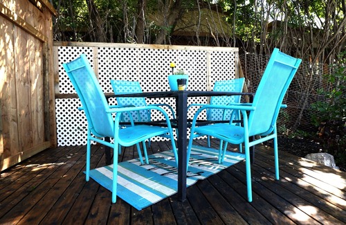 Sylvan Lake Cabina | Cute and cozy cabin a minute walk from the lake.