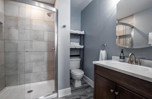 West Town Casa | Cute and Cozy Chicago Modern Condo