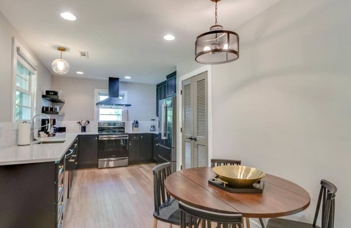 Franklin Casa | Cute And Cozy - Historic Franklin Quadplex