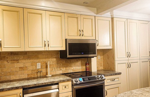 Bramalea Casa | Cute and Cozy home in Brampton. Central Location at Affordable Prices