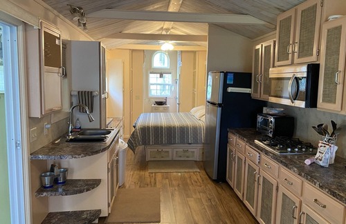 Crescent City Casa | Cute and Cozy, on the St. John's River. Bring your boat.