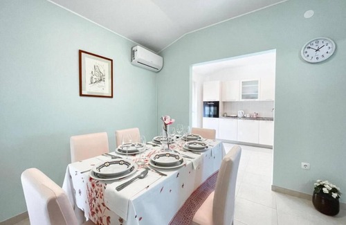 Vinkuran Apartamento | Cute and spacious family-sized two bedroom apartment