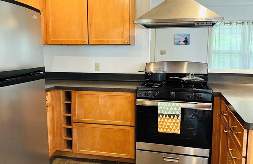 North Loop Casa | Cute Austin Bungalow - Short-Term Rental Opportunity