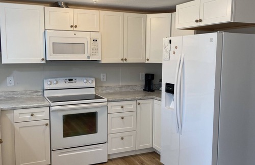 South Venice Casa | Cute Beach Bungalow 10 minutes from the Beach!