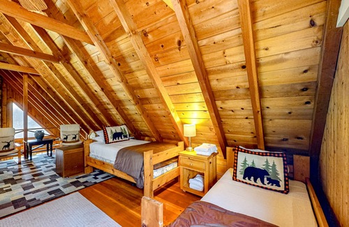 Sky Valley Casa | Cute cabin with private hot tub, lake/beach access, firepit, & outdoor area
