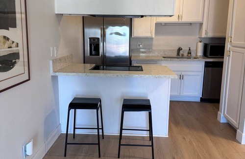Olde Carlsbad Condominio | Cute Carlsbad Condo! 2 Miles to the Beach and Village