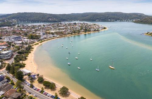 Ettalong Beach Casa | Cute Coastal 2-Bedroom Getaway