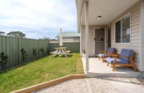 Ettalong Beach Casa | Cute Coastal 2-Bedroom Getaway