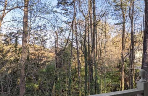 Greensboro Apartamento | Cute Condo Near Cone Health