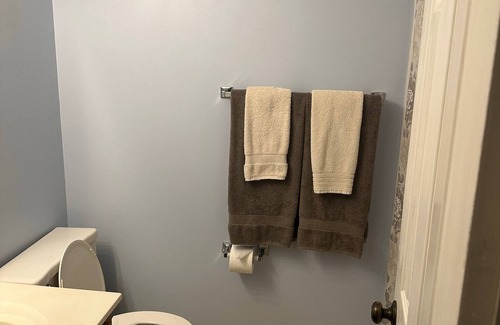 Greensboro Apartamento | Cute Condo Near Cone Health