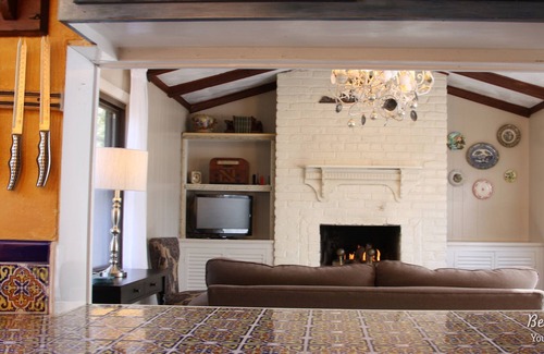 Laurel Mountain Cabina | Cute Cottage in Beautiful Forest | Artistic Style & Charm | A Ligonier Original