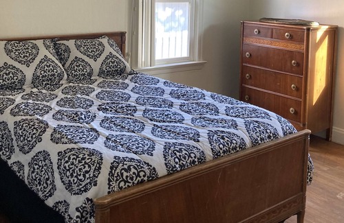 Baker City Casa | Cute Cottage Steps from Historic Downtown