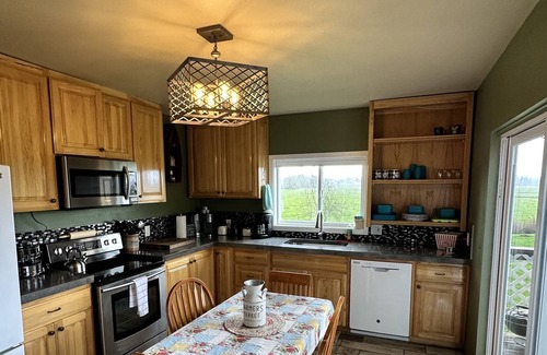 Astoria Casa | Cute Country Home in Astoria Oregon