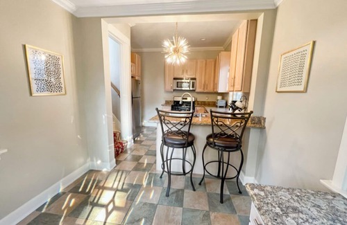 Oakley Casa | Cute & Cozy 2 bed 1.5 bath Oakley