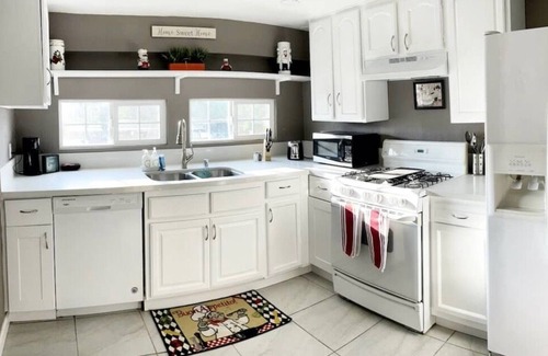 Lake Elsinore Casa | Cute Cozy Home
