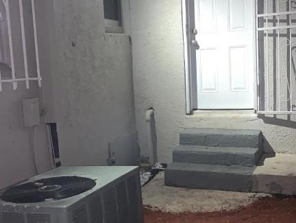 Liberty City Casa | Cute, cozy mother-in-law suite in the heart of Miami