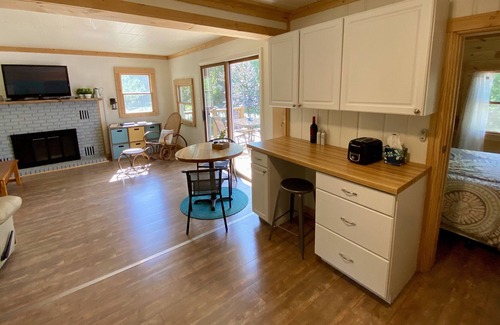 Crosslake Casa | Cute, Cozy Original Cabin Character with Modern Amenities