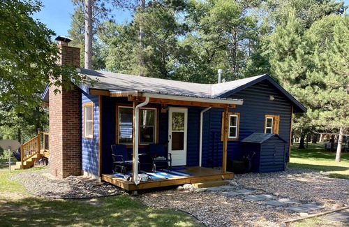 Crosslake Casa | Cute, Cozy Original Cabin Character with Modern Amenities