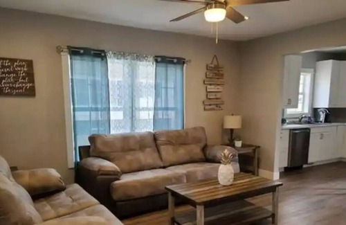 Culver Casa | Cute Culver Home Away From Home near beautiful Lake Maxinkuckee. Pet friendly