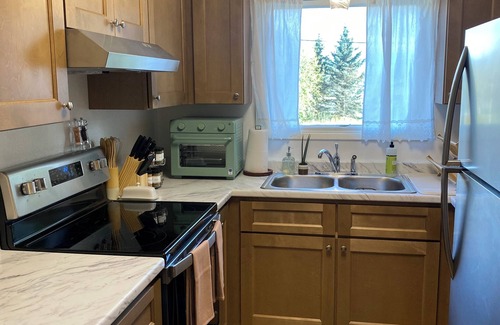 Downtown Anchorage Casa | Cute downtown homebase for your visit! Close to trails and restaurants
