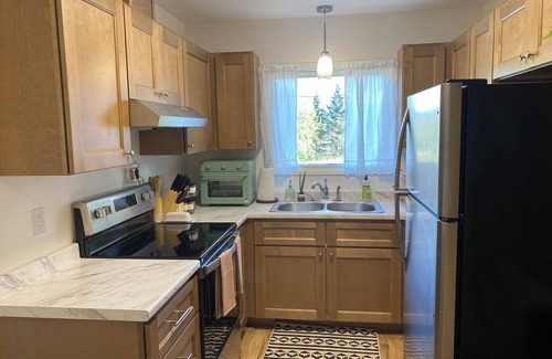 Downtown Anchorage Casa | Cute downtown homebase for your visit! Close to trails and restaurants