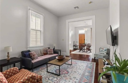 Faubourg Livaudais Casa | Cute Duplex in Central City
