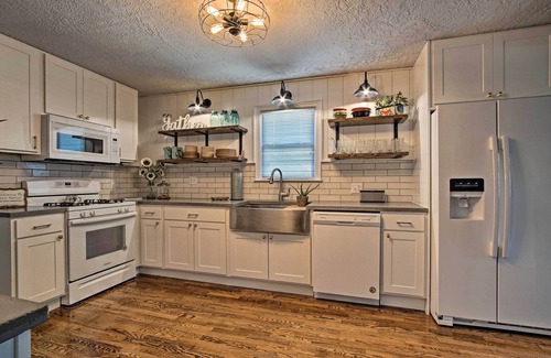 Emporia Casa | ¡NUEVO! Cute Emporia House - Mins to Downtown y ESU!
