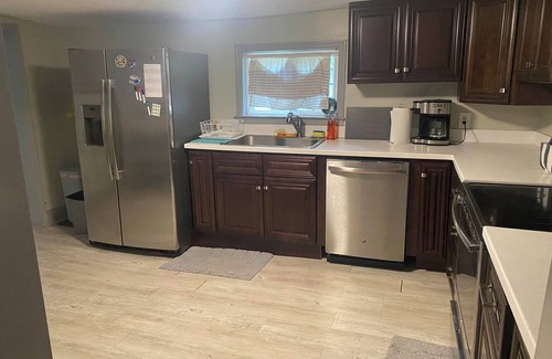 Florence Casa | Cute Home in Downtown Florence - 4 BR, 2 BA, WiFi, Pet Friendly!