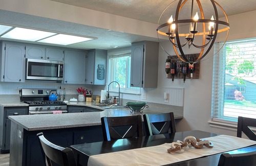 Eagle Casa | Cute home in quiet subdivision in small town of Eagle ID